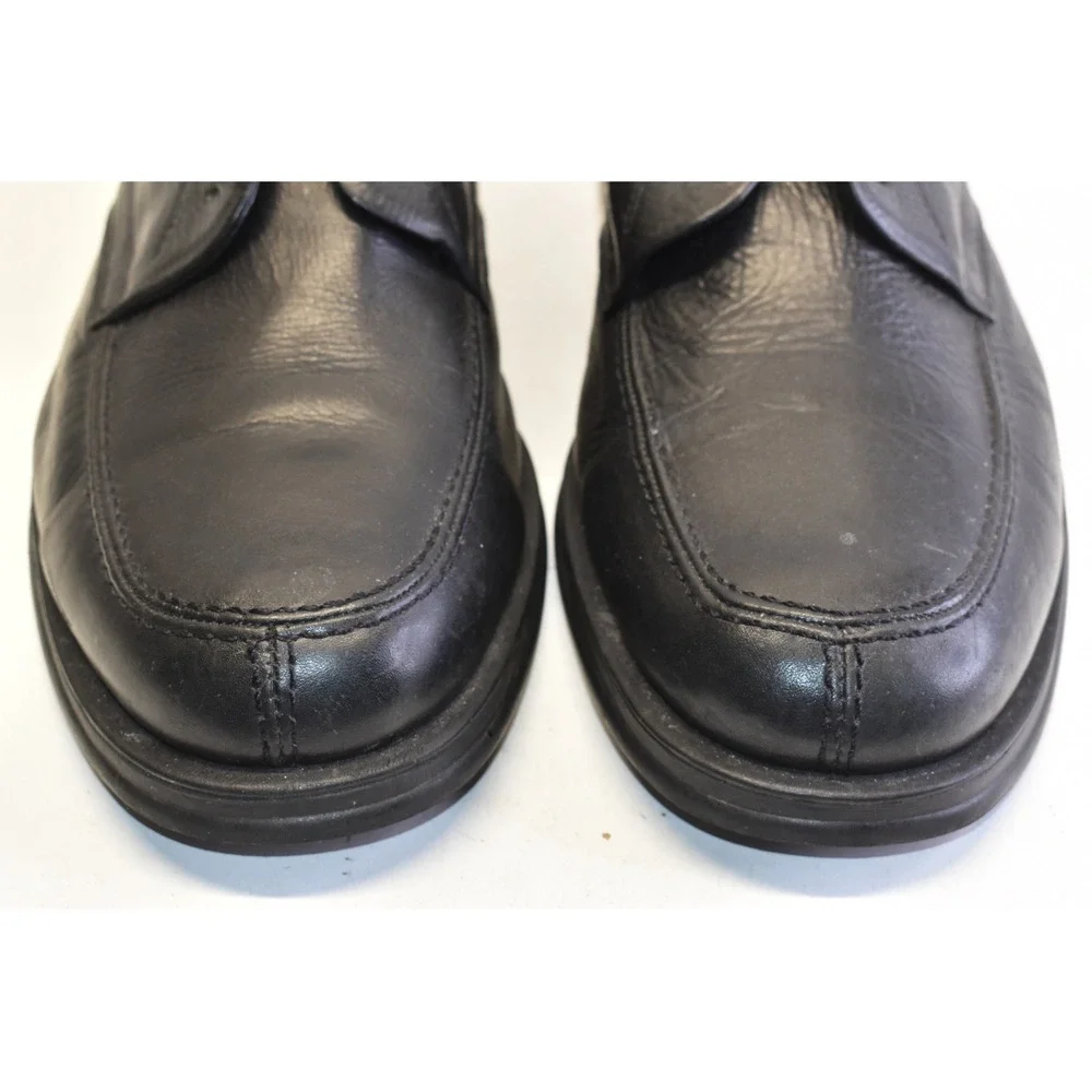 Vineyard black leather